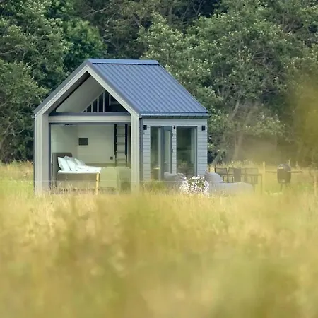 Pere Talu - Majake Keest Maegiveiste Karjamaad Holiday home Orikuela